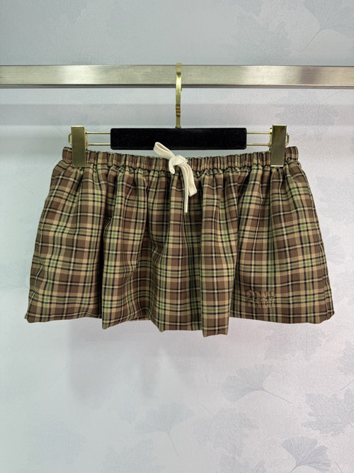 Miu Miu England College Style Puff Short Skirt in Wool Plaid Fabric with Embroidered Logo