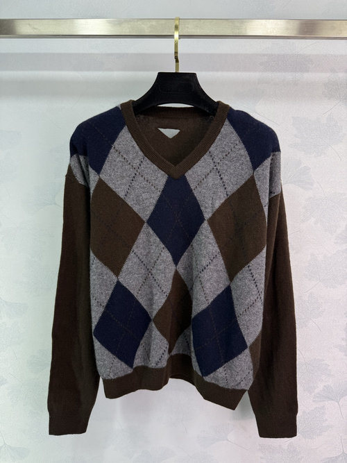 Prada Elegant Color Block V-Neck Long Sleeve Cashmere Top with Back Cut-Out