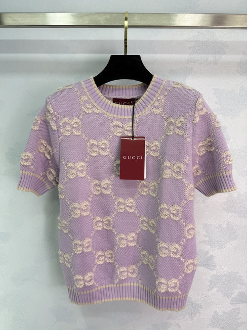 Gucci Elegant Round-Neck Knit Short-Sleeve Sweater with Double G Jacquard