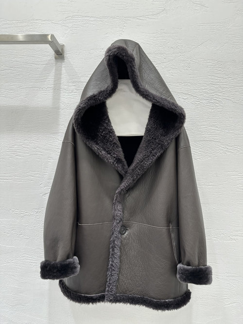 Max Mara Exclusively High - end Double - wear Hooded Merino Fur - on - Leather Coat