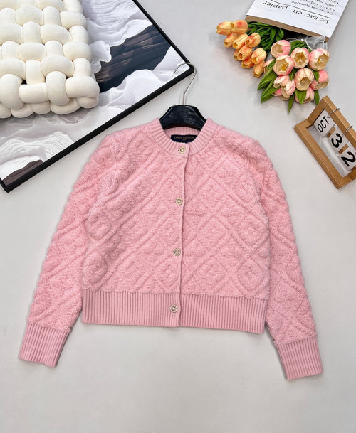 Louis Vuitton Elegant Knitted Cardigan with Four-Leaf Clover Jacquard Pattern