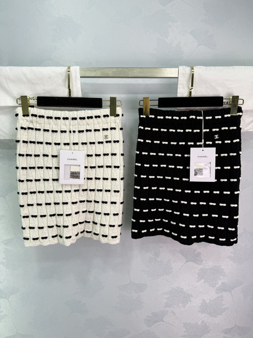 Chanel Bow Series Short Sleeve Skirt Featuring Special Yarn and 3D Bow Details