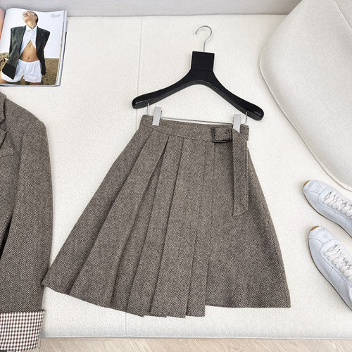 Brunello Cucinelli Bc Collection: Wool Herringbone Pleated Skirt