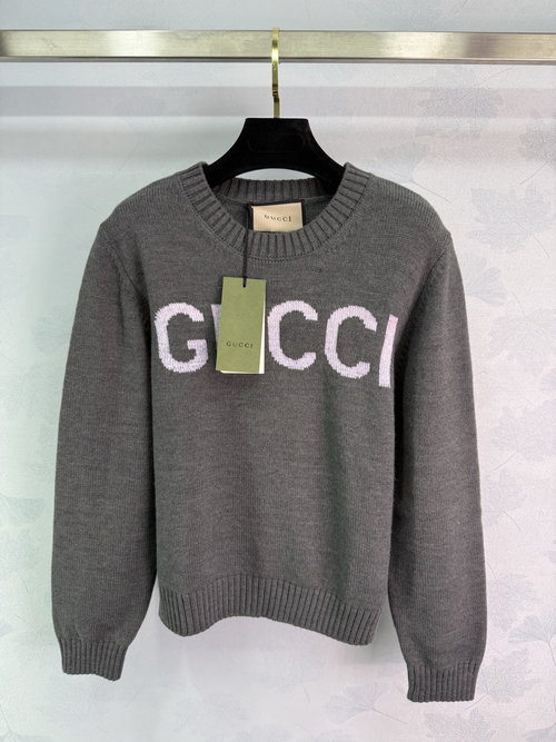 Gucci Contrast Letter Pullover Sweater with High-quality Wool Yarn