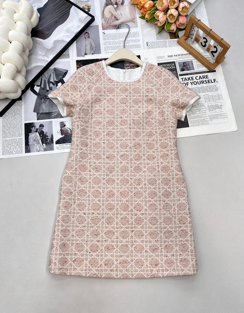 Dior Round Neck Sleeveless Tartan Dress in an Elegant Style