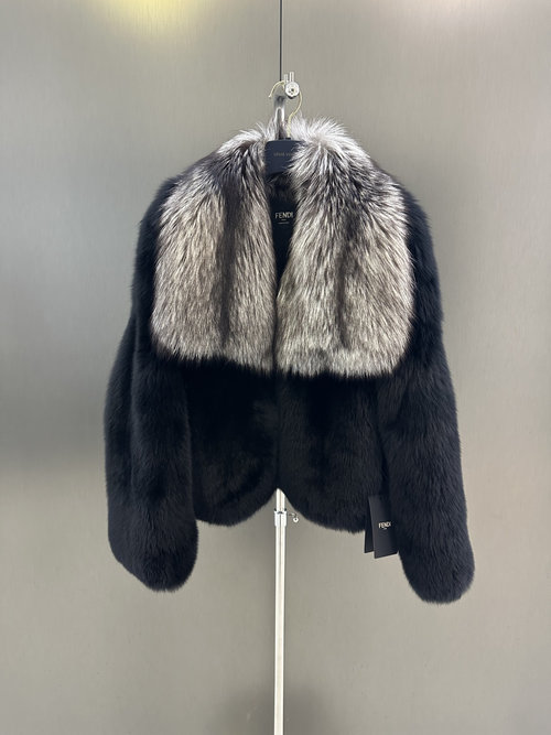 Fendi High-Quality Whole-Skin Fox Fur Coat with Satin Lining