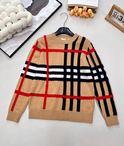 Burberry Check Pattern Wool Knit Pullover with Precise Seams