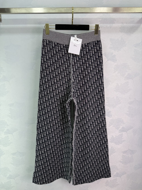 Dior Reversible Jacquard Knit Pants Made of Premium Cashmere, Stylish and Comfortable