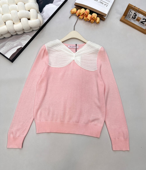 Valentino Crew Neck Knit Sweater with 3D Bow for Stylish Layering