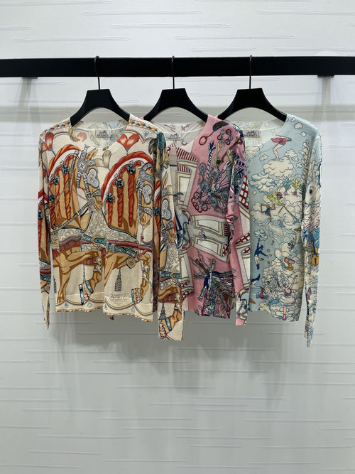 Hermes Printed Round Neck Knit Long Sleeve with Horse Cloud Pattern, Latest Collection