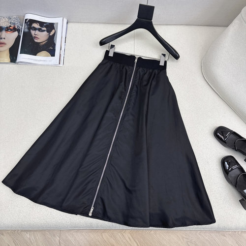 Prada Classic and Versatile High-waisted Pleated Nylon Skirt