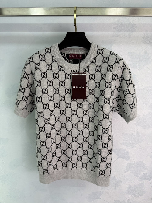 Gucci Double-Sided Round-Neck Knit Short-Sleeve with Double G Jacquard, Stylish and Slim-Fitting