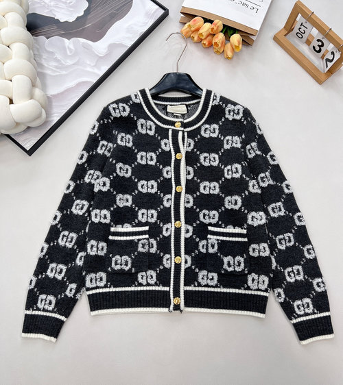 Gucci Soft Wool Jacquard Cardigan with Classic Double G Pattern