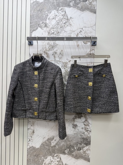 Chanel Jacquard Collar Shoulder Jacket with Lockhole