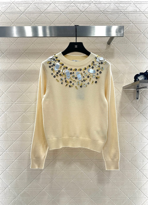 Fendi Customized Cashmere Knit Top with Beads, Graceful and Comfortable