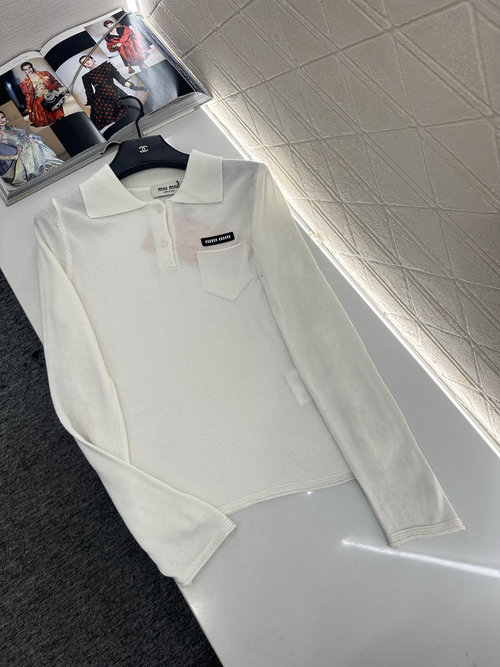 Miu Miu Elastic and Stylish Semi-open Collared Knit Long Sleeve