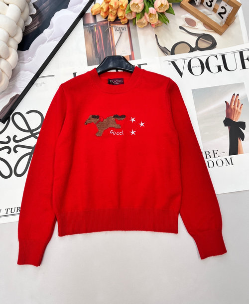 Gucci Stylish Long-Sleeved Knit Sweater with Pony Embroidery