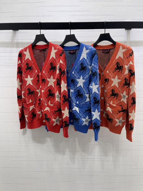 Gucci Horse-themed V-neck Jacquard Cardigan with Checker Pattern