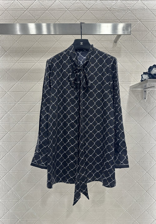 Gucci Custom Imported Twill Scarf Mid-length Embellished Shirt