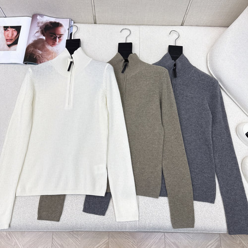 Brunello Cucinelli Exclusive Stand-collared Half-open Sweater, Sophisticated and Versatile