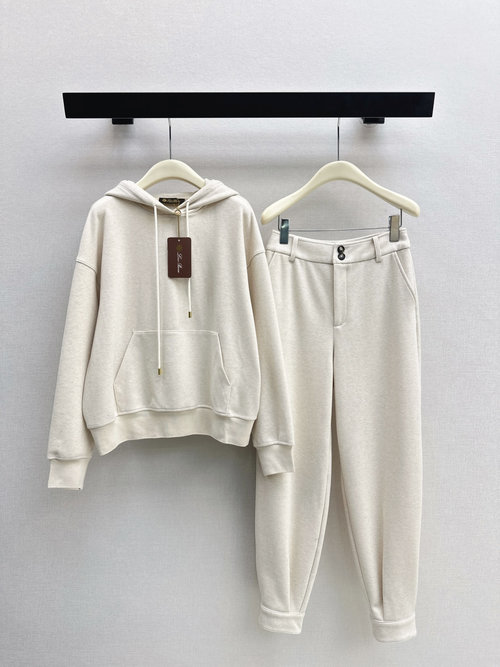 Loro Piana Luxury Leisure Suit in Furry Blend Fabric for Everyday Wear