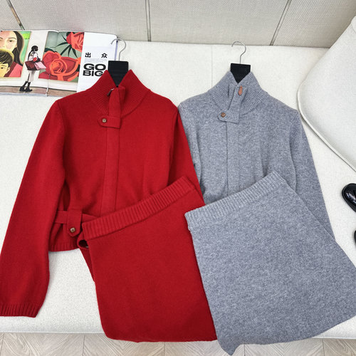 Loro Piana Exclusive Old Money Style Wool Outfit, High Collar and Set Piece