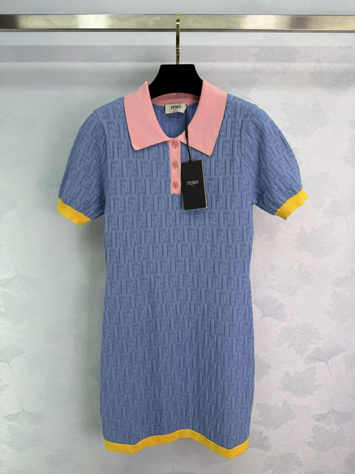 Fendi Color-Blocked Knit Dress with FF Logo Texture, Ideal for Daily Wear