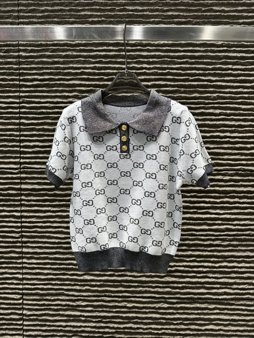 Gucci Jacquard Letter Collared Knit Short-Sleeve Blouse