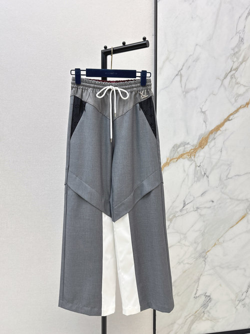 Louis Vuitton Color-Block Zip-Up Pants Set with Geometric Design and Logo