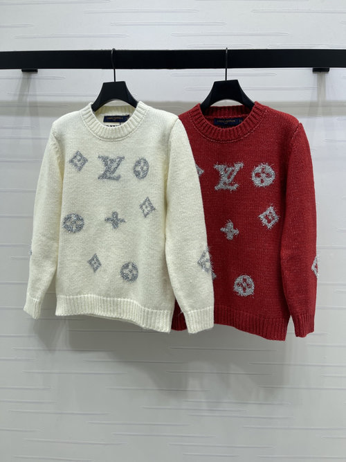Louis Vuitton Luxurious Silver Letter Logo Long-Sleeve Sweater with Clover Motif