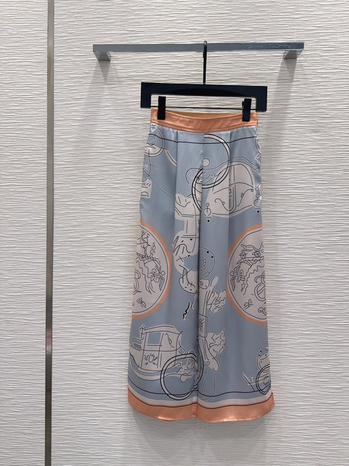 Hermes Silky Printed Shirt and Pants Set, Sophisticated