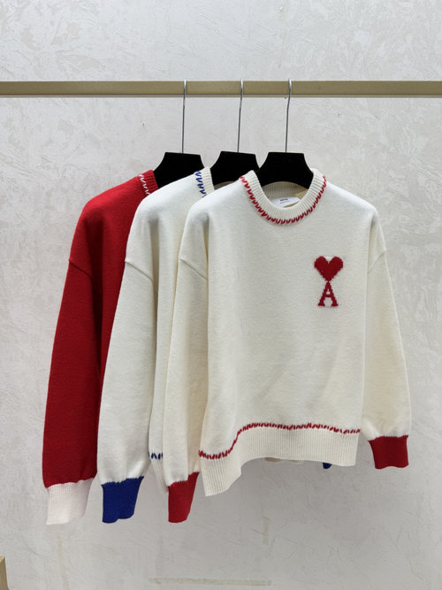 Ami Heavy Contrast Heart Letter Round Collar Knit Long Sleeve in Multi-Color