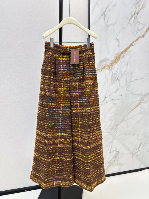 Loro Piana Alpaca Tweed Trousers: Elegant and Slimming Design