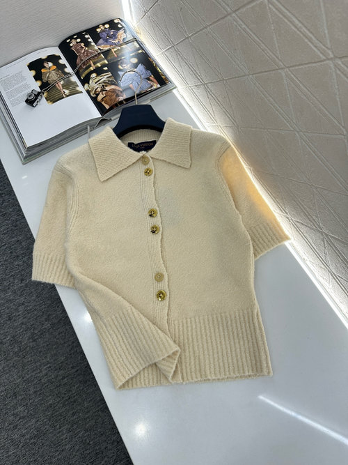 Louis Vuitton V-Neck Knitted Short-Sleeve, High-Quality & Elegant