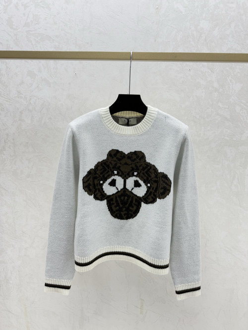 Fendi Contrasting Bear Round-Neck Knit Long-Sleeve Top in White