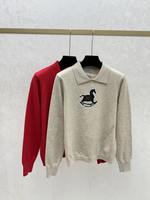 Max Mara Contrasting Pony Collar Long - Sleeve Knit in Khaki, Red