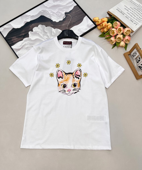Gucci Cat Print and Gold Star Embroidery Loose Short-Sleeve T-Shirt