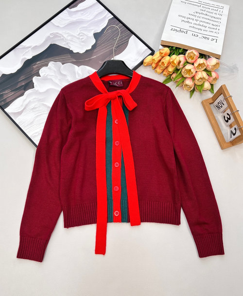 Gucci Color-blocked Bow-tie Knit Round-neck Cardigan with Logo Buttons