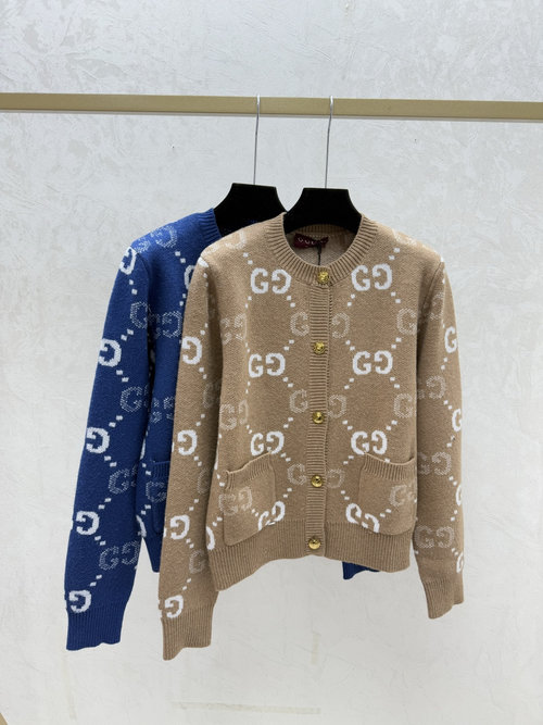 Gucci Color-Blocked Damask Lettered Long-Sleeve Knit Cardigan in Khaki, Blue