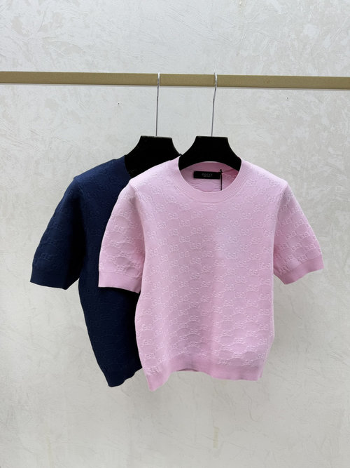 Gucci Refined Pink and Royal Blue Solid Floral Knit Short-Sleeve
