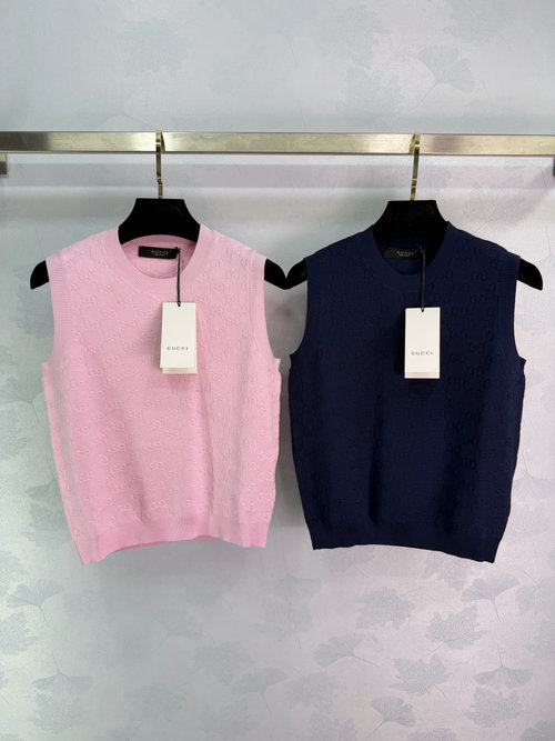 Gucci Textured Round-Neck Knit Vest, Work & Casual Wear Essential