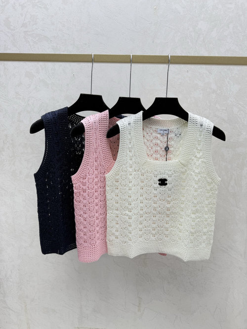 Chanel Solid Color Hollowed Round Neck Knit Vest