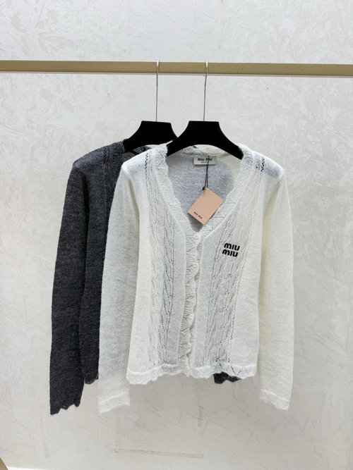 Miu Miu Solid Color V-neck Knitted Long Sleeve Cardigan