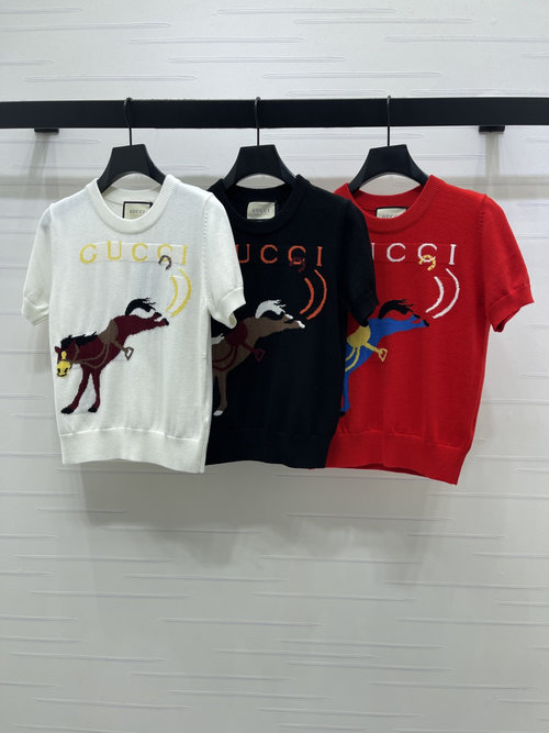 Gucci Woolen Color-Blocked Crewneck Short-Sleeve