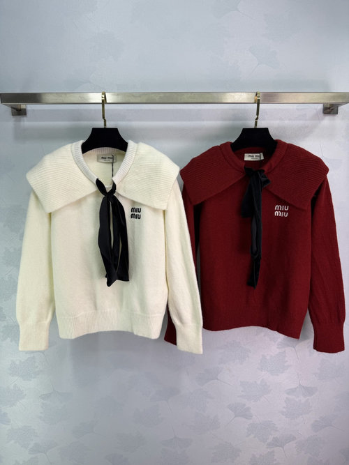 Miu Miu Retro Academic Style Sailor Collar Sweater with Black Bow