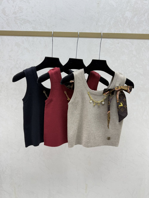 Louis Vuitton Contrast Color Chain Bowknot Round-Neck Knitted Vest