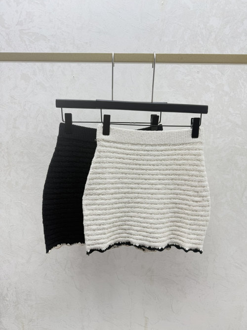 Chanel Contrast Color Lace Knitted Skirt