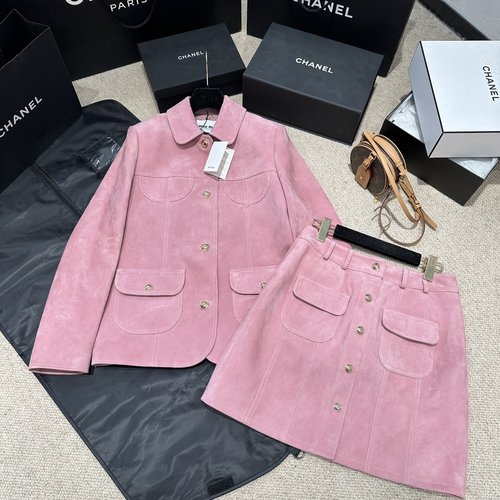 Miu Miu Stylish Goat Cashmere Suit with Elegant Style