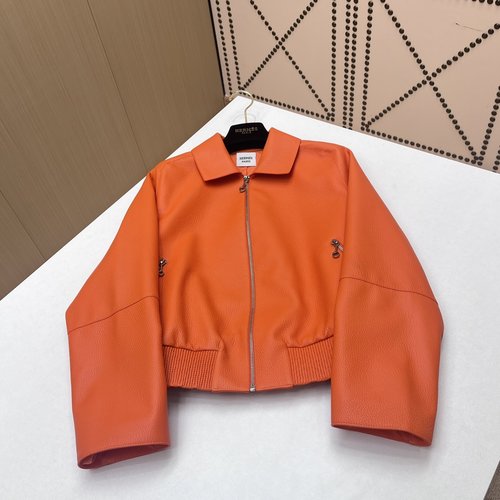 Hermes Exclusive High - end Sheepskin Collared Jacket with Fine Craftsmanship