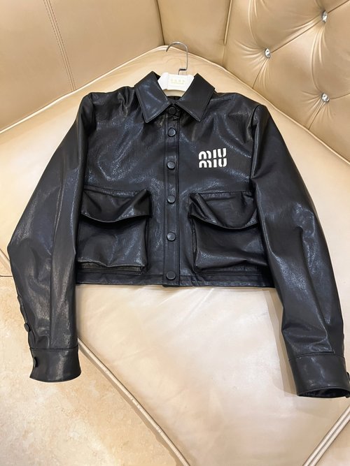 Miu Miu Classic Sweet-cool Style Leather Jacket, Versatile and Stylish